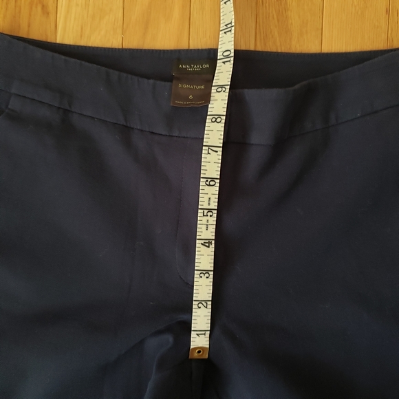 Ann Taylor Cropped Navy Trouser - Picture 5 of 6